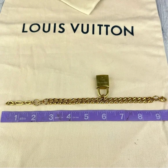 Louis Vuitton vintage lock bracelet chain HANDMADE - Picture 4 of 4